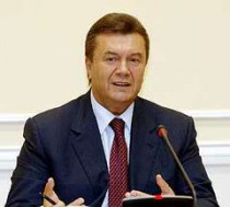 Виктор янукович: «во время встречи с юлией тимошенко мне показали справку о том, в каких странах возраст кандидата в президенты ограничен сорока годами. Тогда я сказал, мол, почему 40, а не 45 или 50? Это была такая шутка»