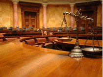 Одиозных судей отстранили от исполнения обязанностей