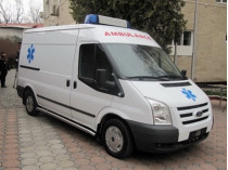 Одесскому госпиталю Госпогранслужбы волонтеры передали реанимобиль