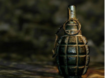 На Луганщине в десяти метрах от школьной спортплощадки обнаружили растяжку с гранатой