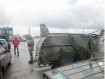 На блокпосте близ Мелитополя задержали херсонца на угнанном военном джипе и с оружием (фото)