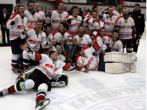 Киевский АТЕК выиграл «золото» чемпионата страны по хоккею