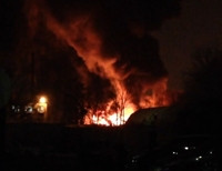 В Киеве возле киностудии Довженко произошел масштабный пожар (фото, видео)