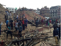 После землетрясения в Непале не вышли на связь 17 украинцев