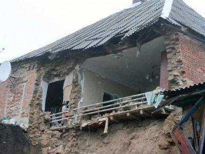 В Мелитополе ночью обрушилась стена двухэтажного жилого дома: никто не пострадал