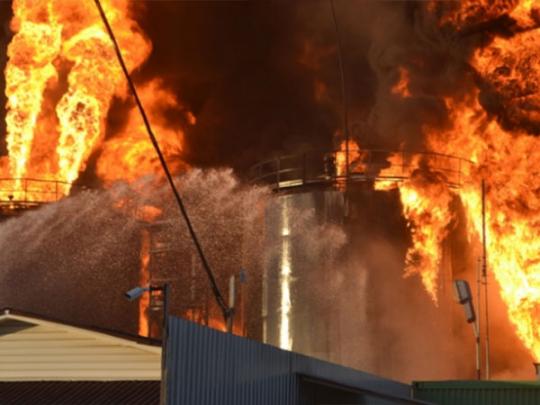 МВД задержало руководителя горящей нефтебазы под Киевом