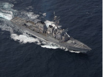 В Черное море вошел ракетный эсминец ВМС США (фото)