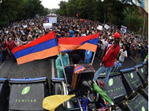 протесты Ереван