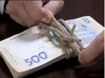 В Украине реальные зарплаты снизились почти на 30%&nbsp;— Госстат 