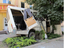 В Хмельницком водитель маршрутного такси потерял сознание за рулем 