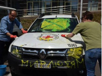 В Донецке пикетчики «привели к временной непригодности» 30 машин ОБСЕ и Красного Креста 