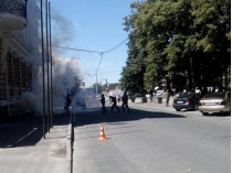 Милиция вывезла забаррикадировавшихся в Харькове сторонников «Оппозиционного блока»