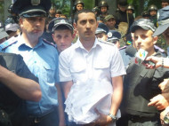 В Одессе активисты напали на прокурора прямо в здании суда (фото)