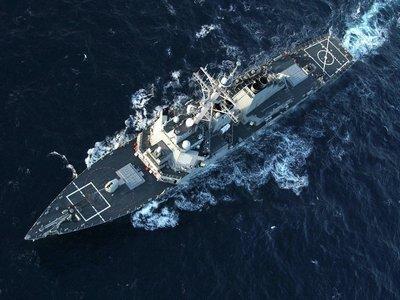 Американский военный корабль в Черном море