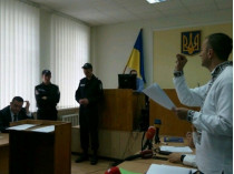 Эдуард Леонов в суде