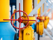 Украина добивается снижения цены на российский газ до 220 долларов