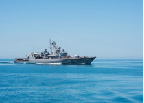 Американский эсминец и украинский фрегат провели совместную тренировку в Черном море
