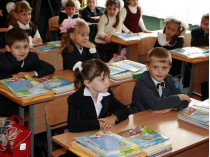Киевским школьникам могут перенести осенние каникулы 