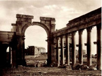 Триумфальная арка в древней Пальмире