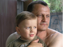 Николай Карпюк с сыном