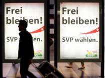 Предвыборные плакаты правых в Швейцарии