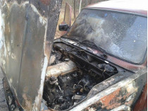 В Полтаве неизвестные сожгли автомобиль журналиста «Громадського ТБ» (фото)