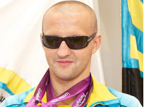 паралимпийский чемпион Виктор Смирнов