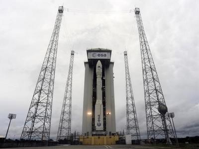 Ракета-носитель Vega с аппаратом LISA Pathfinder на стартовой площадке