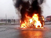 Горящий полицейский УАЗ