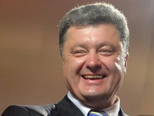 Стало известно, сколько зарабатывает президент Порошенко