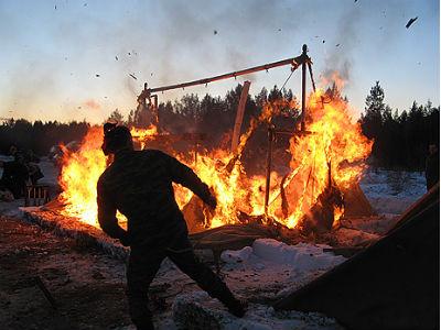 На полигоне под Николаевом сгорели 12 военных палаток