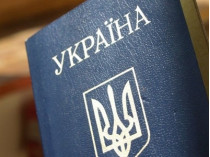Порошенко предложил Кабмину обсудить возможность лишения гражданства за сепаратизм