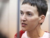 Савченко за три недели голодовки потеряла 15 кг, у нее начались боли&nbsp;— адвокат