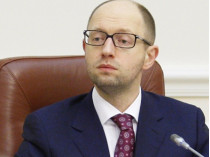 Яценюк поручил расширить список санкционных товаров из РФ