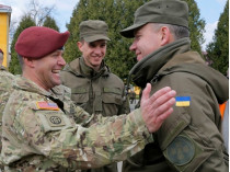 военные США и Украины
