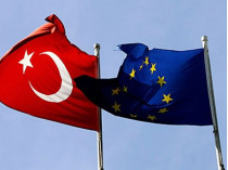 Турция требует у ЕС 5 млрд евро на борьбу с миграционным кризисом