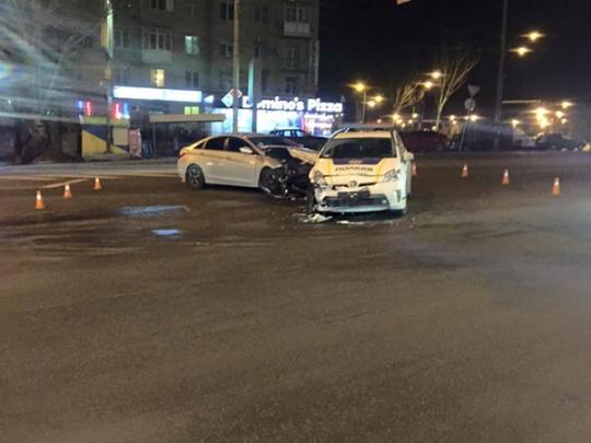 В Киеве патруль полиции попал в ДТП (фото)