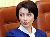 Экс-министр Лукаш пошла судом на Генпрокуратуру