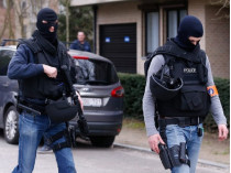 Полицейские во время спецоперации в Брюсселе