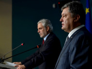Порошенко обещает не останавливаться на "Списке Савченко" 