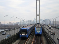 До 28 марта на столичном Южном мосту ограничено движение транспорта