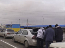 Блокада Крыма: активисты начинают дежурство с пограничниками на админгранице