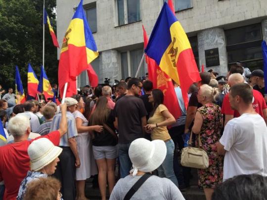 протесты Кишинев