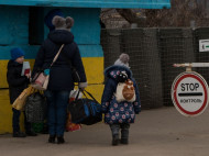 Тука: в Станице Луганской снаряд боевиков попал в вагончик ГФС