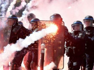 Многотысячные первомайские демонстрации в Европе вылились в столкновения с полицией