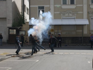 В Москве забросали файерами посольство Украины