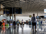 В четырех аэропортах России объявлена тревога