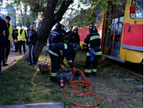 В Одессе спасли попавшего под трамвай подростка (фото)