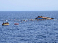 Три кораблекрушения в Средиземном море унесли жизни более 700 нелегалов 