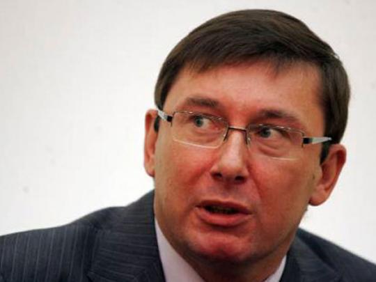 Луценко: ГПУ не хватает улик для заочного осуждения Иванющенко
